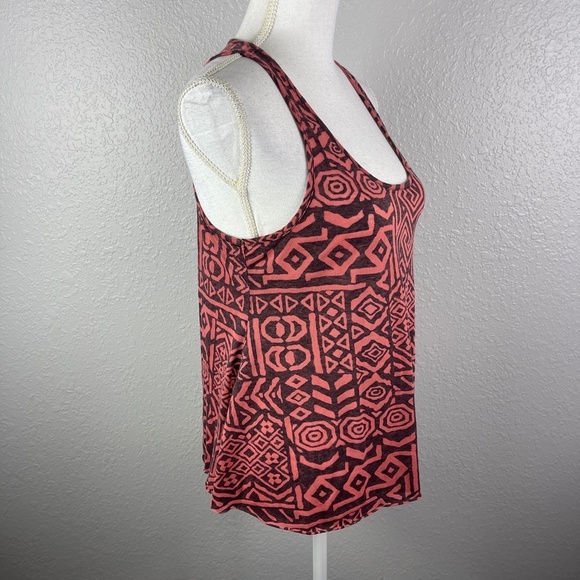 Graphic Tank top - Picture 6 of 8